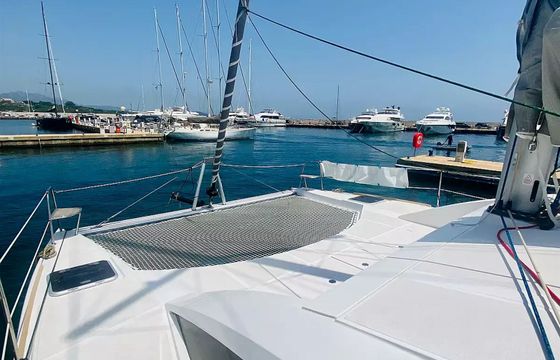C Cat 37 Altair
