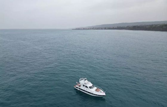 Comar 42 She's Mine