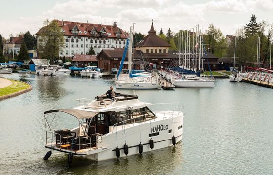Cobra Yachts 40 Haholo