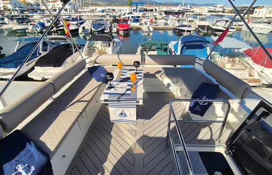 Cobra Yachts Maestro 42 Banus Sky & Sea