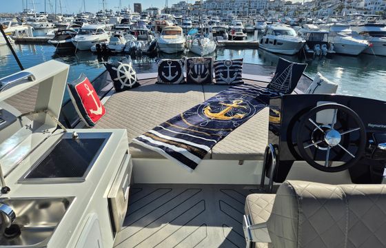 Cobra Yachts Maestro 42 Banus Sky & Sea