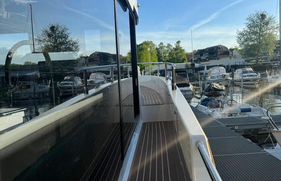 Cobra Yachts Maestro 42 Goldjunge