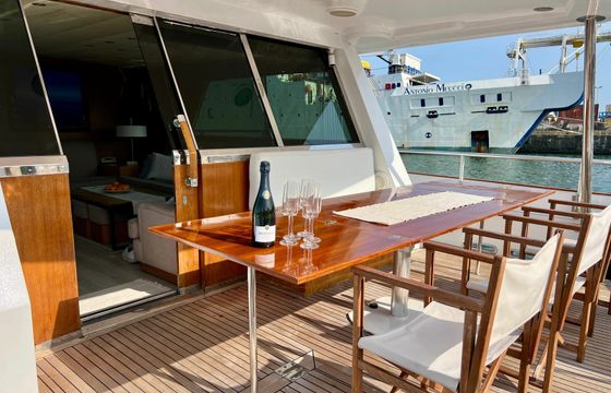 Cantieri di Pisa Akhir 20 Camida