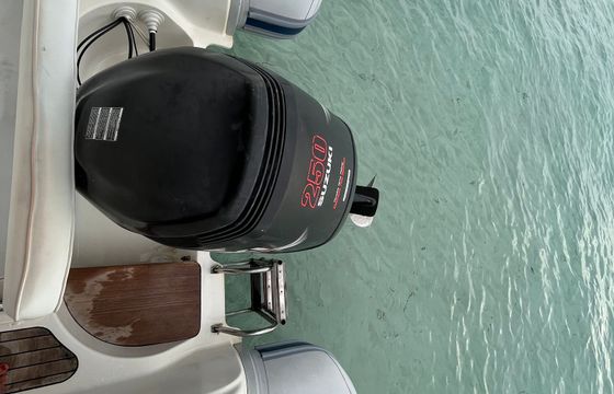 Capelli Tempest 750 VS