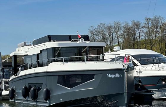 Cobra Yachts 45 Magellan