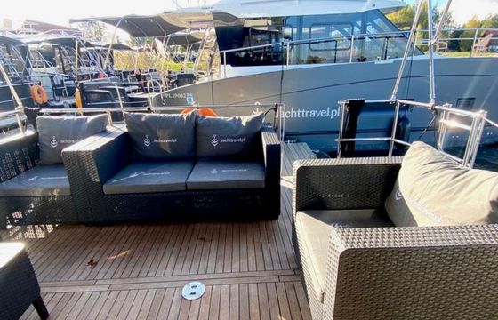 Cobra Yachts 45 Magellan
