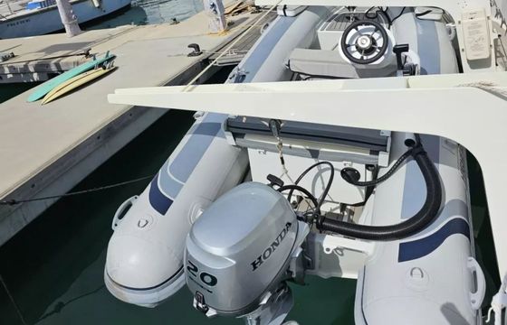Catana 59 Lazy Jack