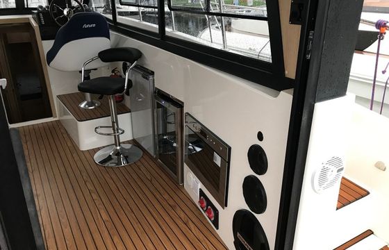 Cobra Yachts Futura 36 Barakuda