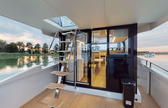 Cobra Yachts Maestro 42 Cormorant