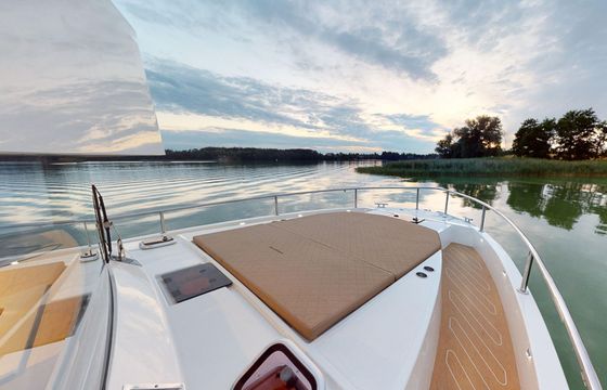 Cobra Yachts Maestro 42 Cormorant