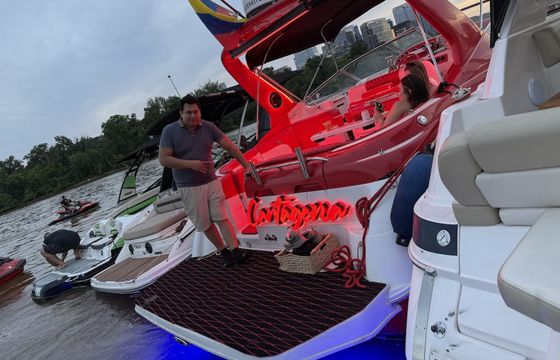 Chris Craft Commander 31 Cartagena