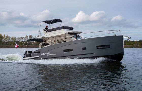 Cobra Yachts 40 Versus