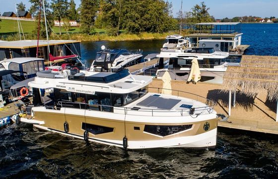Cobra Yachts 45 Gold Edition