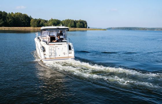 Cobra Yachts 860 Miodzio
