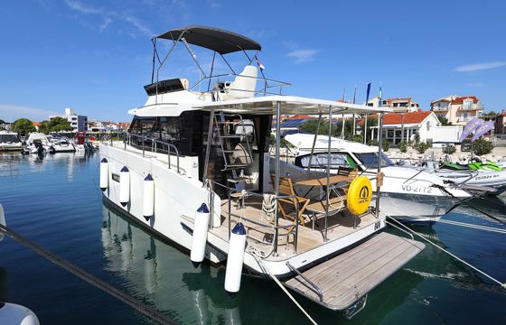 Cobra Yachts 40 Batu
