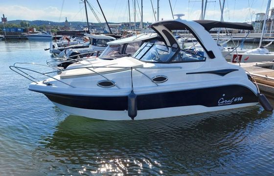 Coral 690 Sport Cruiser Proboat