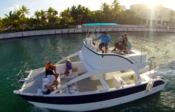 Custom Built 35 Rich and Famous