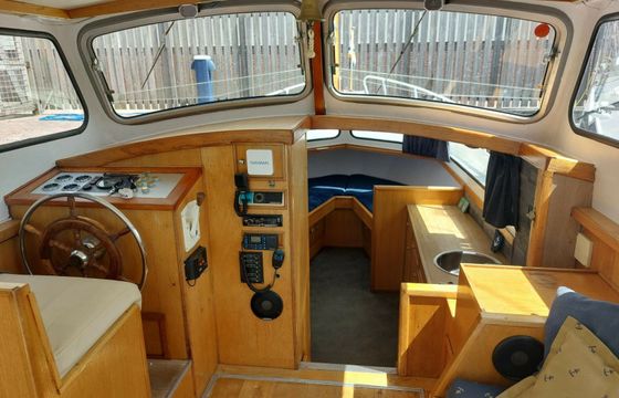 Crown Cruiser Winimare