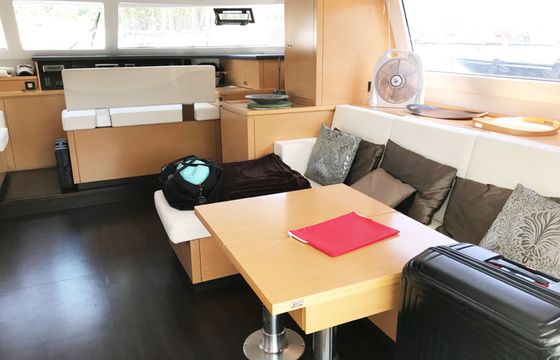 Cumberland 47 LC Beluga