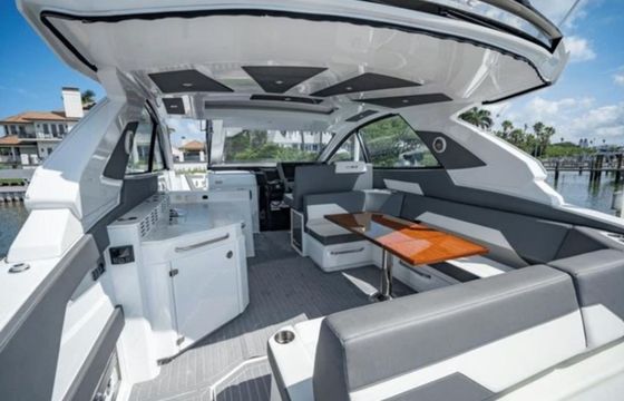Cruiser Yachts 42 GLS Giddy Up