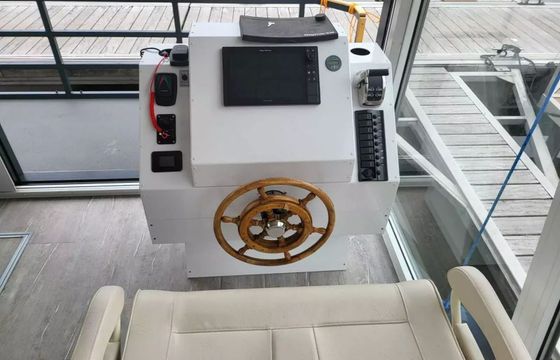 Custom Built 39 Undine mit Sauna