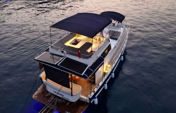Custom Built 46 Les Mares