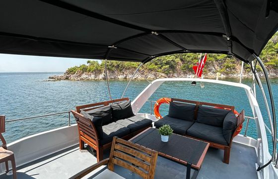 Custom Built 49 Enjoy Island