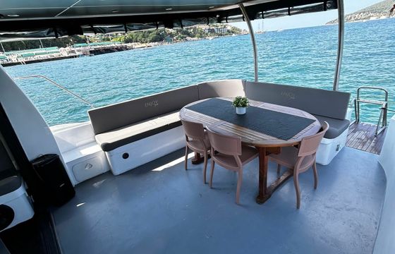 Custom Built 49 Enjoy Island