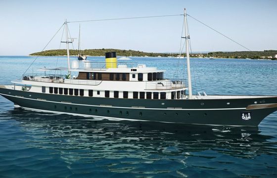 Custom Built 174 Maia