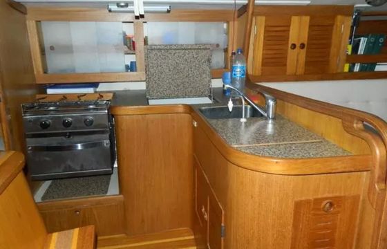 Custom Built 36 Maria Eduarda