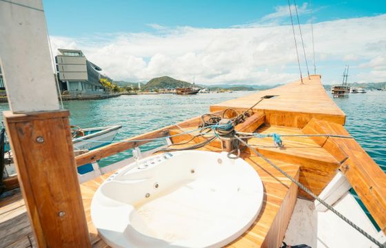 Custom Built 98 Labuan Bajo