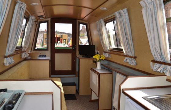 Custom Built Narrow Boat Arbury