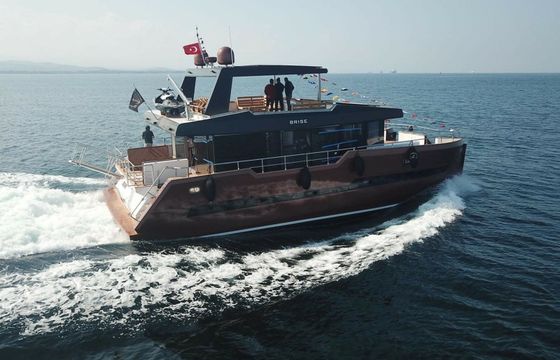 Custom Built 55 Brise
