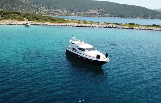 Custom Built 55 Queen Yacht
