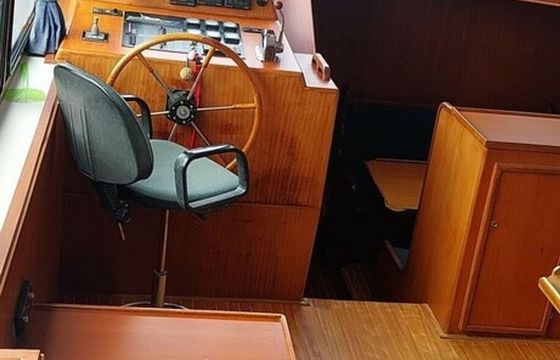 Custom Built Premier 1375 Yara