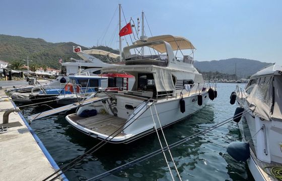 Custom Built Yacht Sea Shell