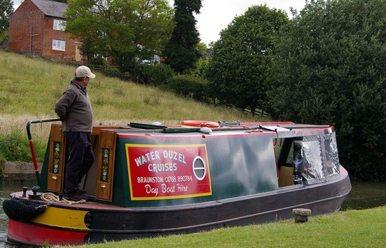 Custom Built Narrow Boat Ouzel 2