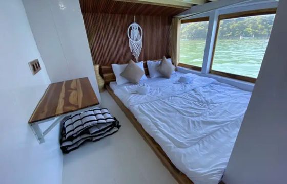 Custom Built Phinisi Gajah Putih