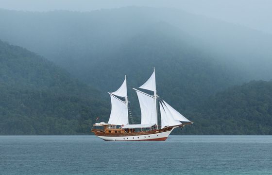 Custom Built Phinisi Anne Bonny