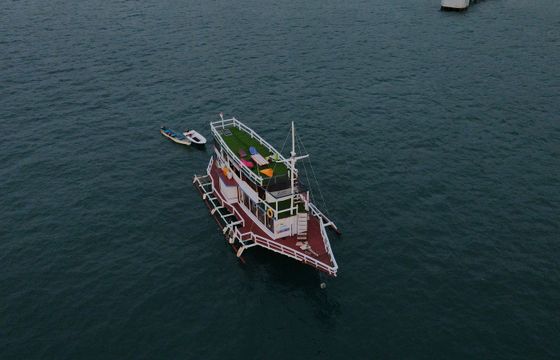 Custom Built Phinisi 3 Island