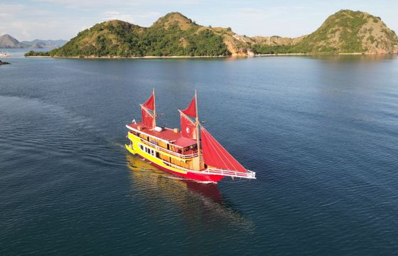 Custom Built Phinisi Singkolo
