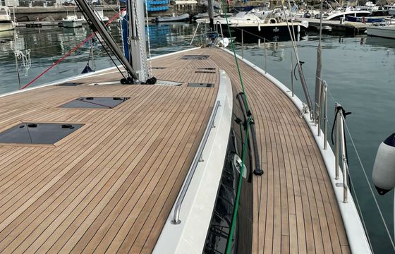 D and D Kufner 54 Six on the Sea