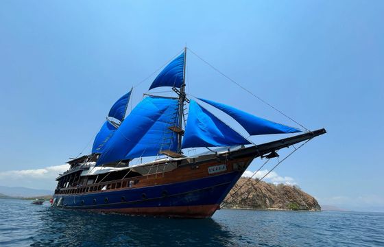 Custom Built 98 Moana