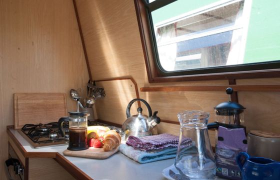 Custom Built Narrow Boat Blackdown