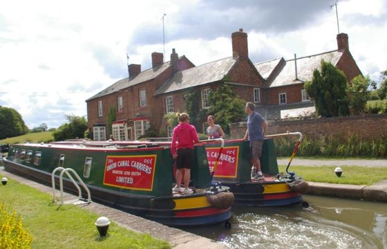 Custom Built Narrow Boat Chiltern