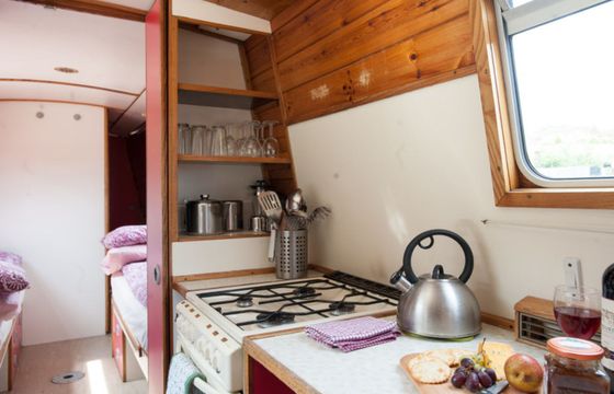Custom Built Narrow Boat Berwyn