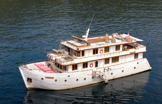 Custom Built Phinisi Le Costa