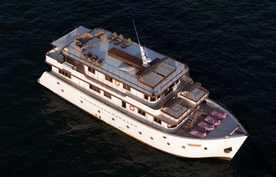 Custom Built Phinisi Le Costa