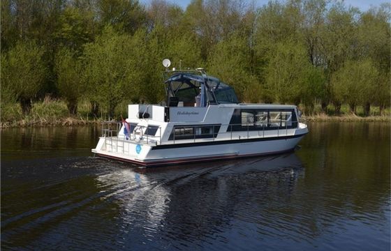 De Drait Safari Houseboat 1200 Holidaytime