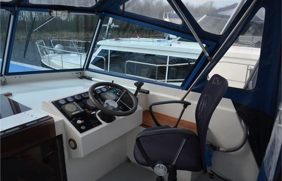 De Drait Safari Houseboat 1200 Holidaytime